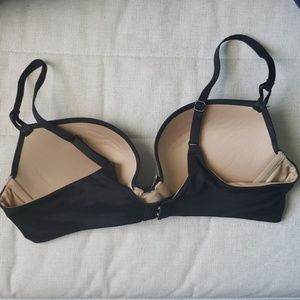 Maidenform Intimates & Sleepwear - Maidenform Black Bra sizes 34C Maidenform Intimates & Sleepwear - Maidenform Black Bra sizes 34C